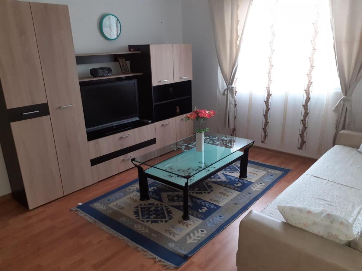 דירות Orşova Apartament Ally'S מראה חיצוני תמונה